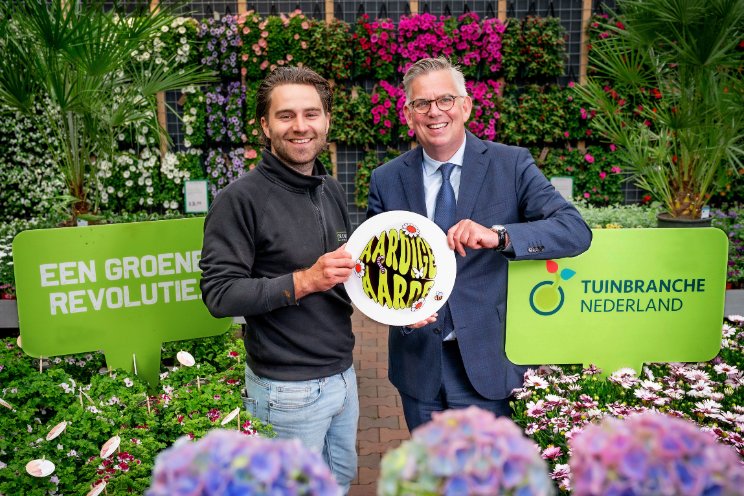 'Aardige Aarde': lagere milieu-impact potgrond